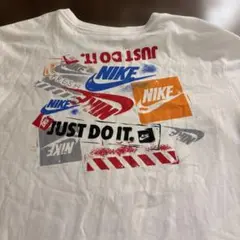 NIKE ホワイト Tシャツ ロゴプリント