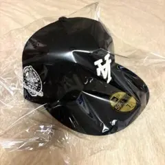 ドジャース✖️ワンピースホワイトヘルメットとDodgerマガジン - メルカリ