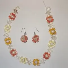 ハンドメイド 花モチーフ チョーカーとピアスセット