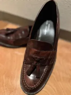 ダークブラウン タッセル付きレザー ローファー