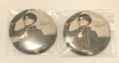 進撃の巨人　リヴァイ 缶バッジ　仮面舞踏会ver.