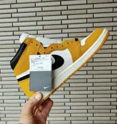 大人気モデル!! NIKE エアジョーダン 1 イエローオークル 完売品!!