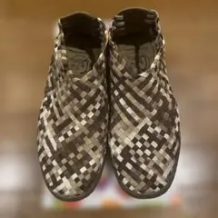 ゴムゴム Gomu56 編み込みデザイン 歩き易いスリッポン ブラウン