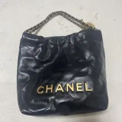 CHANEL22 ミニ　ハンドバッグ　ブラック　取り外し可能のサムネイル