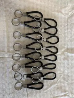 黒の編み込み合成皮革キーホルダー15個セット ハンドメイド資材