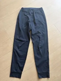 UNIQLOユニクロ　ウルトラストレッチアクティブジョガーパンツ 160 黒