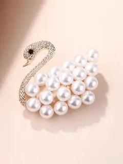 白鳥ブローチ　人工パール　韓国風雑貨　韓国アクセ　韓流