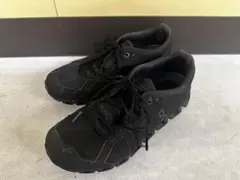 On Cloud 5 オールブラックUsed