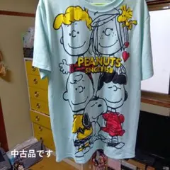 水色のTシャツ