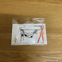 ブローチ　ハンドメイド