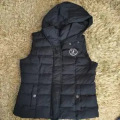 Abercrombie & Fitch ブラックダウンベスト M
