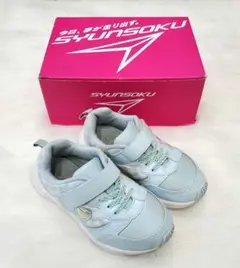 ライトブルー スニーカー マジックテープ付き