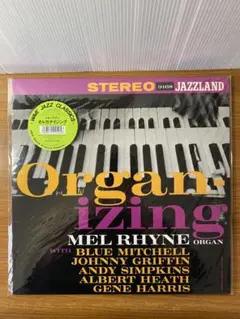 Item thumbnail for item 3237f4ed-c4f3-4795-9738-08e08816c64e