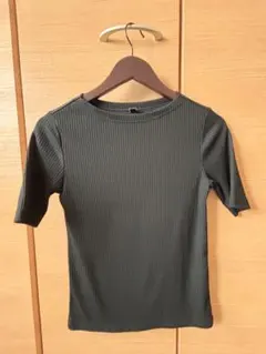 UNIQLO リブ編み ブラック Tシャツ S