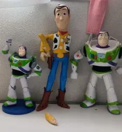 トイストーリー ウッディ バズライトイヤー おもちゃ