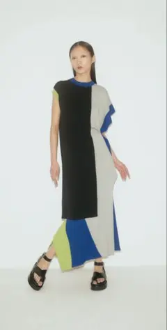 AZUL BY MOUSSY【PLUS】ブロッキングアシンメトリーニットスカート