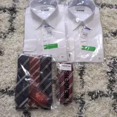 AOKI ホワイトワイシャツ2枚. ネクタイ4本（ネクタイは他店）