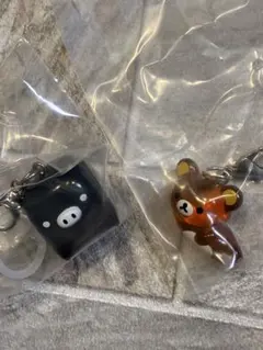 サンエックスユニバース　マスコットチャーム　リラックマ　モノクロブー　ガチャ