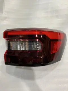 美品 日産 E13ノート オーラ テールランプ - メルカリ