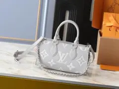 Louis Vuitton グレー モノグラムショルダーバッグ