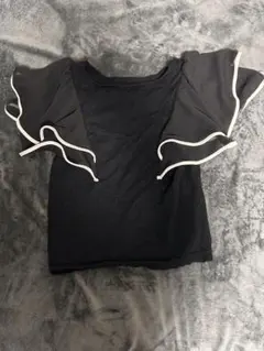 フリル袖 黒 半袖Tシャツ