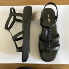 お値下げ⭐︎シマムラ　CLOSSHIやや厚底フラットサンダル　ブラック