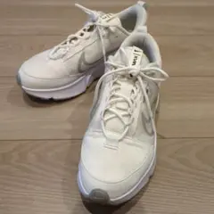 NIKE AIR MAX INTRLK DQ2904-100　ウィメンズ　25のサムネイル
