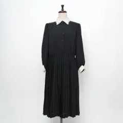 フォーラブリーウーマン 刺繍襟プリーツワンピース ロング丈 黒 11*ZC726