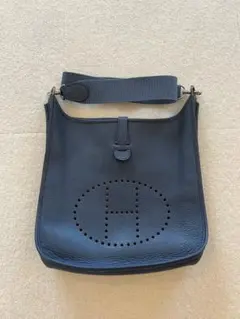 HERMÈS エルメス エヴリン PM □R刻印 ショルダーバッグのサムネイル