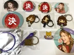 【9点】TWICE サナ 缶バッジ キーホルダー コースター ブレスレット