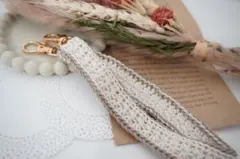 ハンドメイド　ハンドストラップ