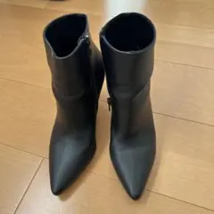 ブラック ポインテッドトゥブーツ 高ヒール