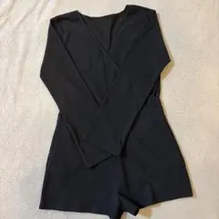 ブラック Vネック 長袖 水着 ショートパンツ