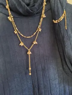 ビーズアクセサリー　ゴールドトーン ネックレス2本　ブレスレット　セット