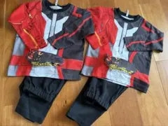 仮面ライダーセイバー長袖パジャマ 110cm 2着セット 兄弟コーデ　双子コーデ