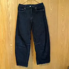 GU　バレルレッグジーンズ　М