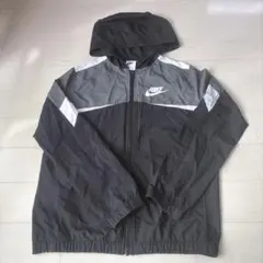 NIKE フード付きブラック　薄手ウィンドブレーカー Lサイズ　150 160