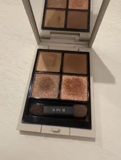 Item thumbnail for item c4c1f761-1139-4b93-b24a-e33f7ccd1714