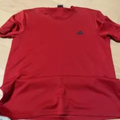 adidas 赤 トップス　Oサイズ