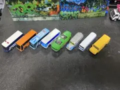 トミカとホットウィールのバスコレクション8台セット