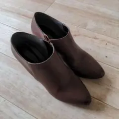 ブラウン サイドファスナー ブーティ