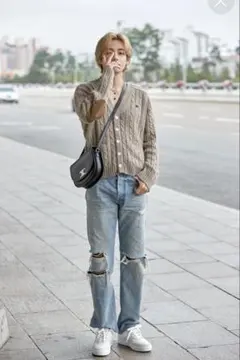 CELINE トリンオフ　カーディガン