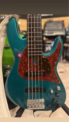 Item thumbnail for item 46191cad-2dc5-4567-8818-e03b249f35b5