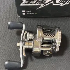 【新品未使用】DCブレーキ メタルマスター DC丸型ベイトリール 右ハンドル 新品未使用】DCブレーキ メタルマスター DC丸型ベイトリール 右