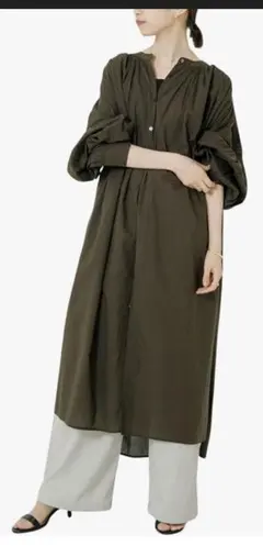 美品　アーバンリサーチ　コットンボイルギャザーシャツワンピース