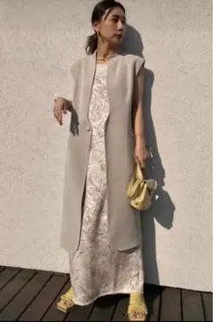 ほぼ未使用　ウェーブベストAMERI アメリヴィンテージ　ロングジレ グレージュ