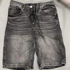 ZARAデニムショートパンツのサムネイル