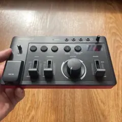 Roland E-4 Voice Tweaker