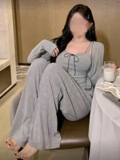 新品未使用✨ グレー リボン付きルームウェア セット(SHEIN)