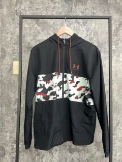 UNDER ARMOUR カモフラージュ ウィンドブレーカー
